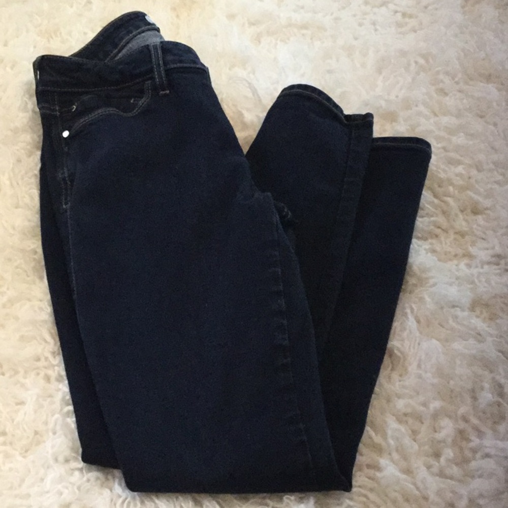 🥰🥰🥰Guess Jeans🥰🥰🥰